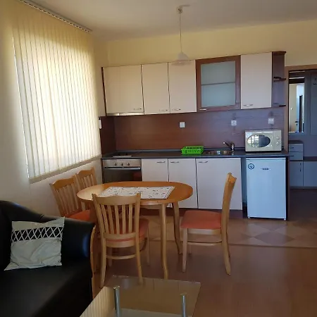 Apartment Zora *